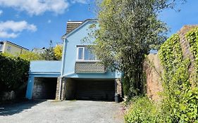 Number 20 - Central, Classic Style, Private And Parking