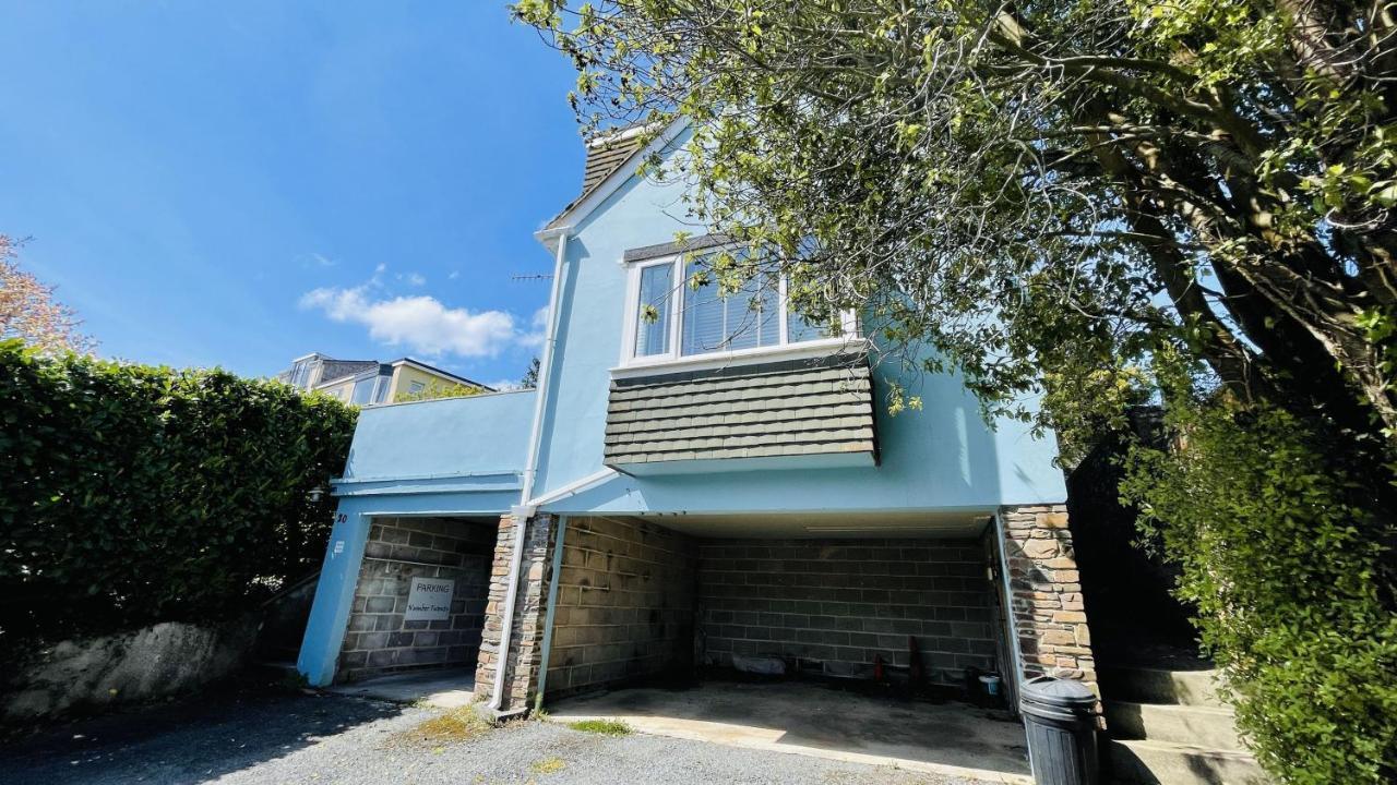Number 20 - Central, Classic Style, Private And Parking Dartmouth Exterior photo